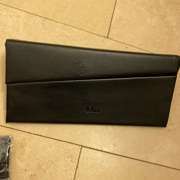 Christian Dior Sunglasses - Picture 3 of 12